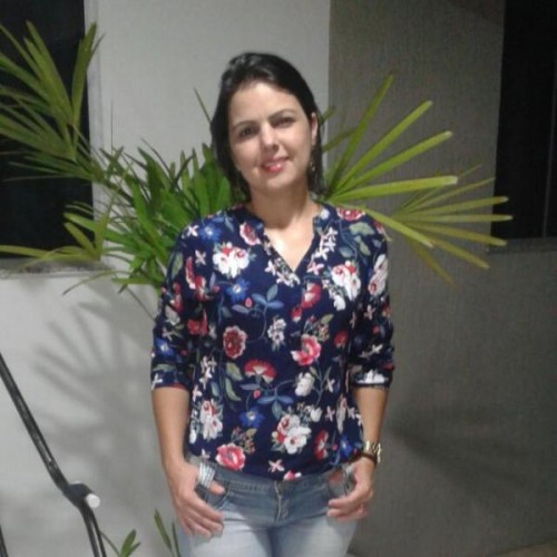 Adriana Santos Mangolim de Souza